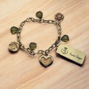 Premier Designs Mia Heart Charm Bracelet NWT Gold Tone Rose Bead Romantic